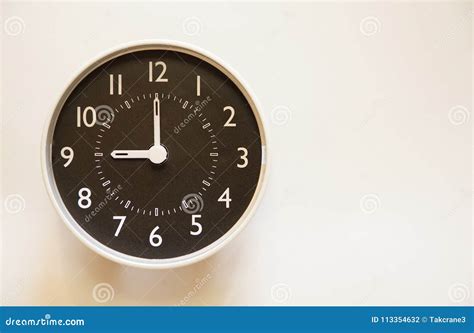 Which time is 9 .